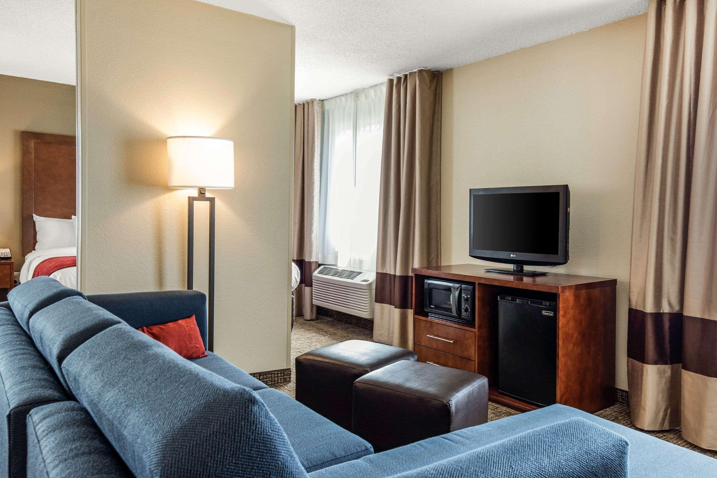 Comfort Inn La Porte Exteriör bild